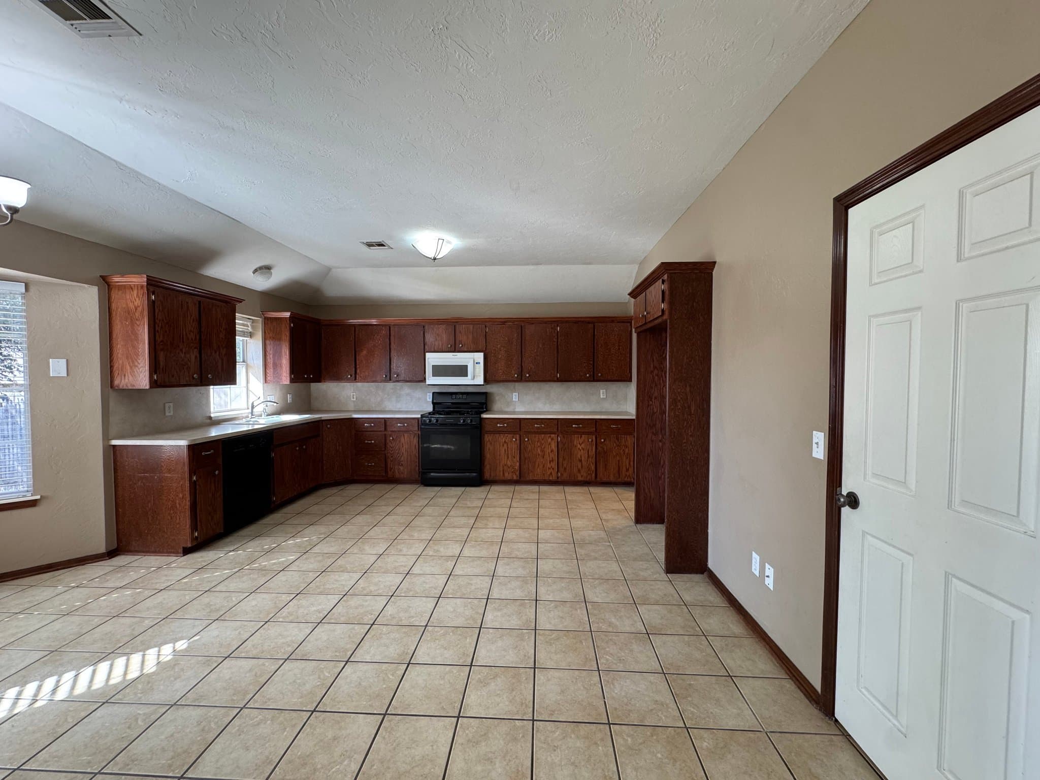 Moore House: 624 NW 20th