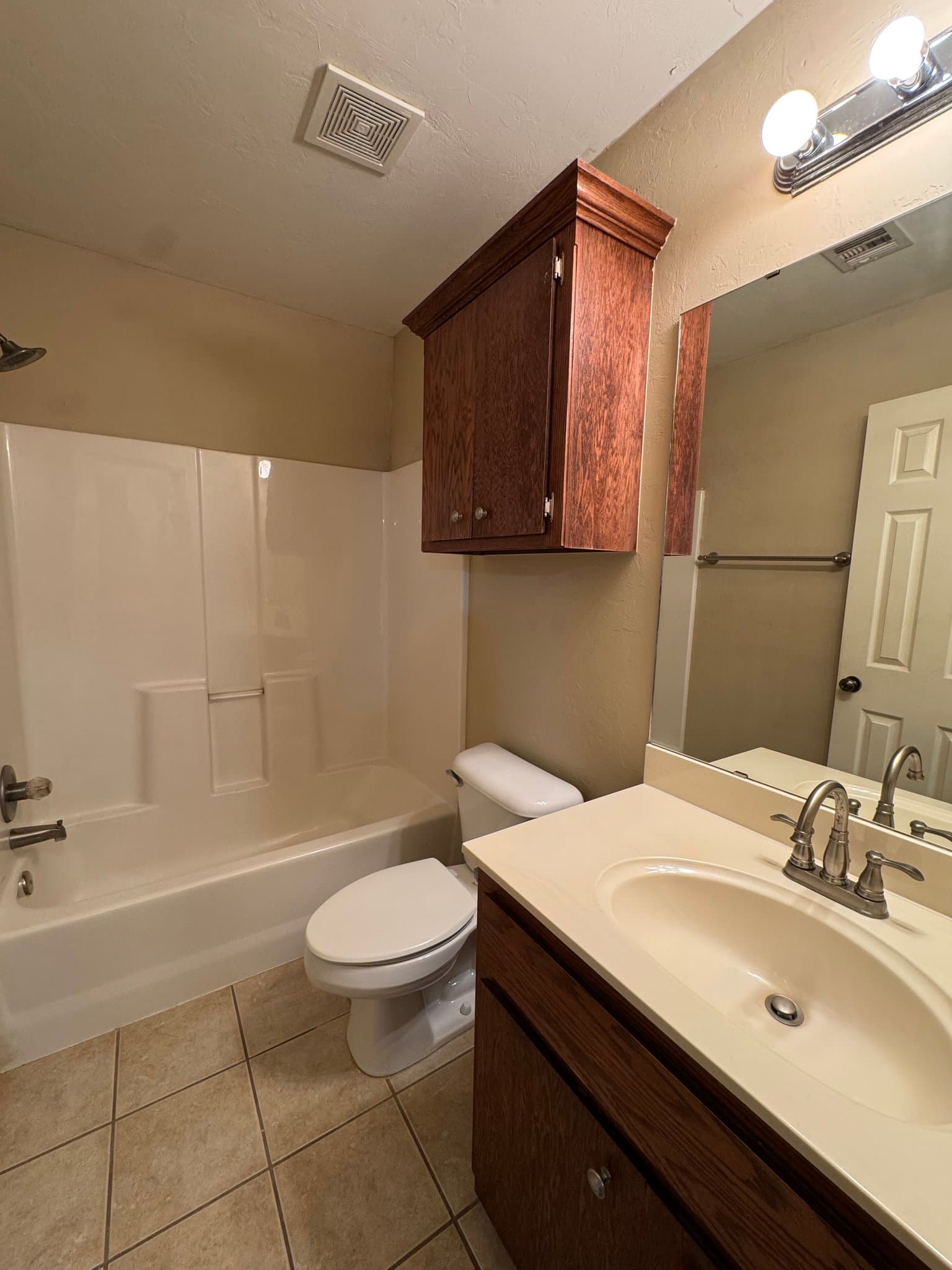 Moore House: 624 NW 20th