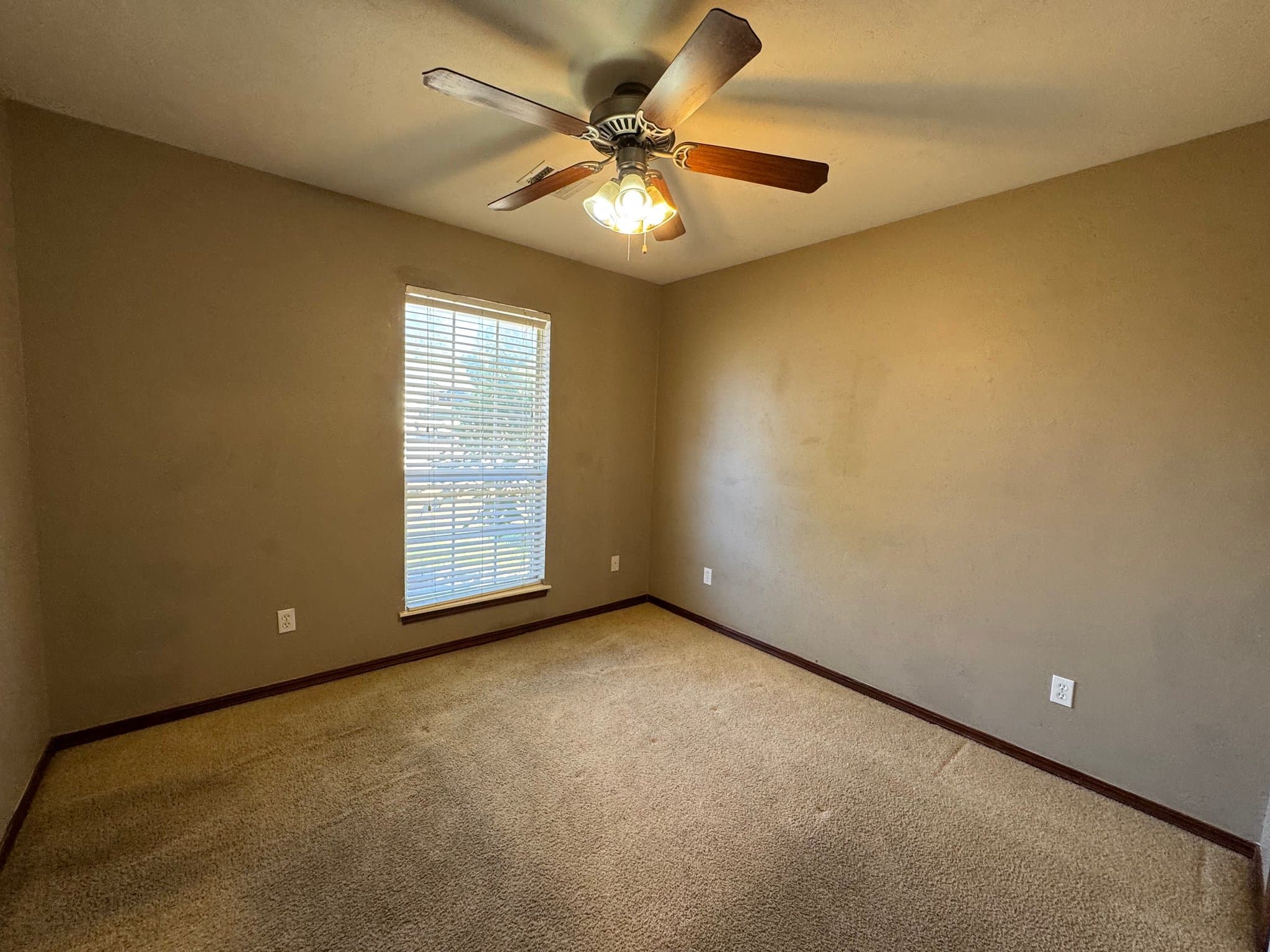 Moore House: 624 NW 20th