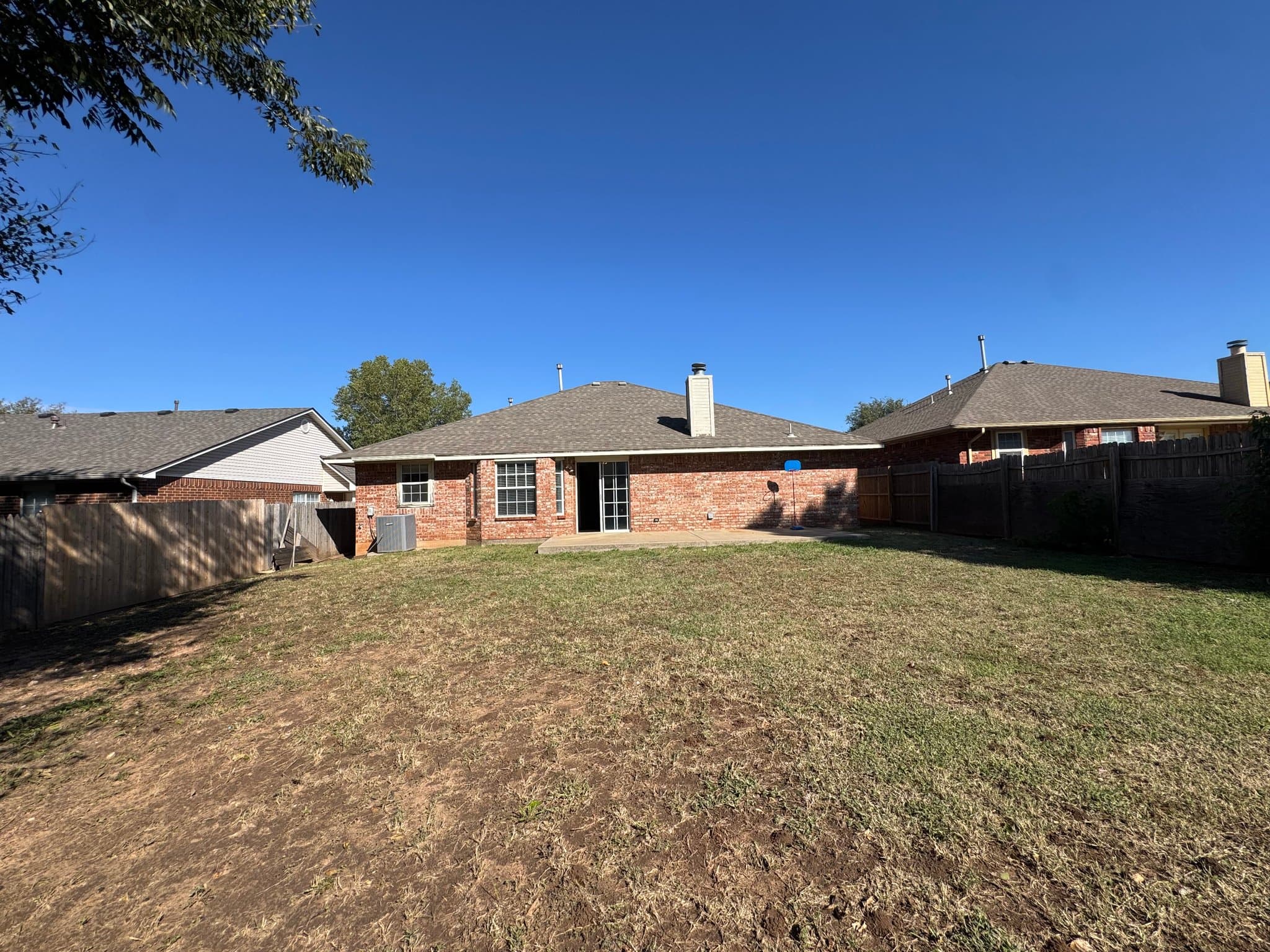 Moore House: 624 NW 20th