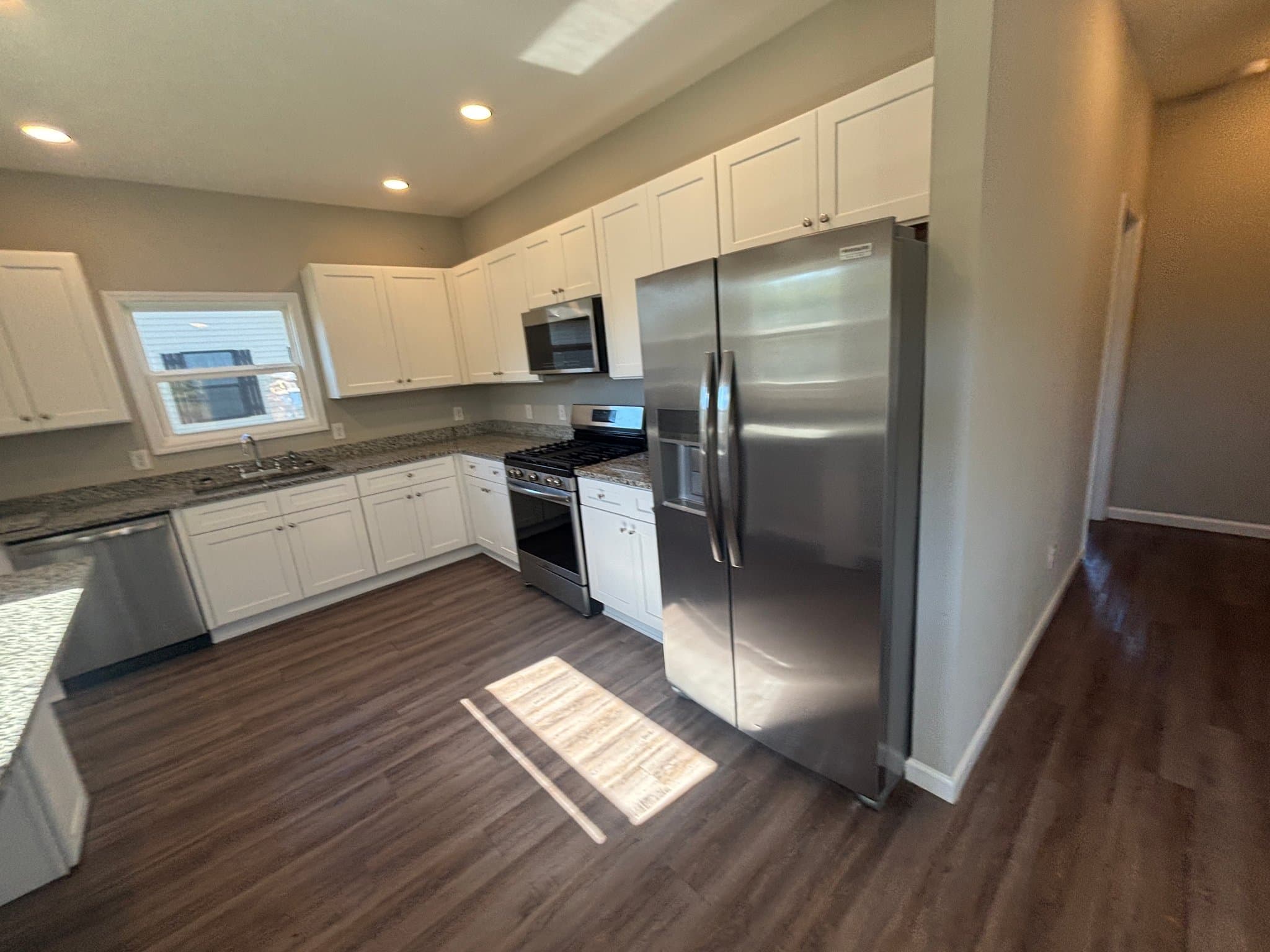 Lafayette House: 239 Cherokee