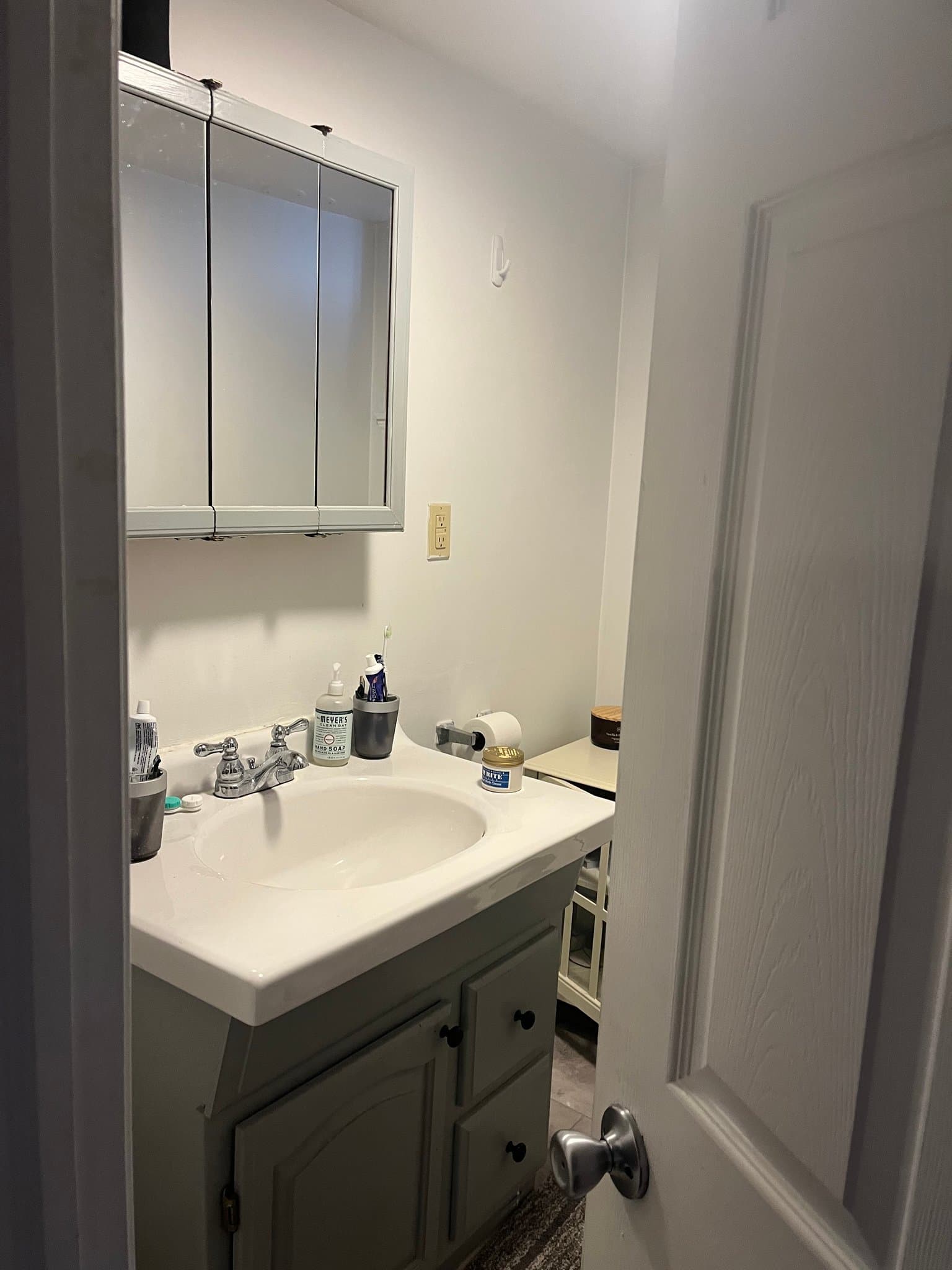 Pittsburgh Single Room: 331 Halket St