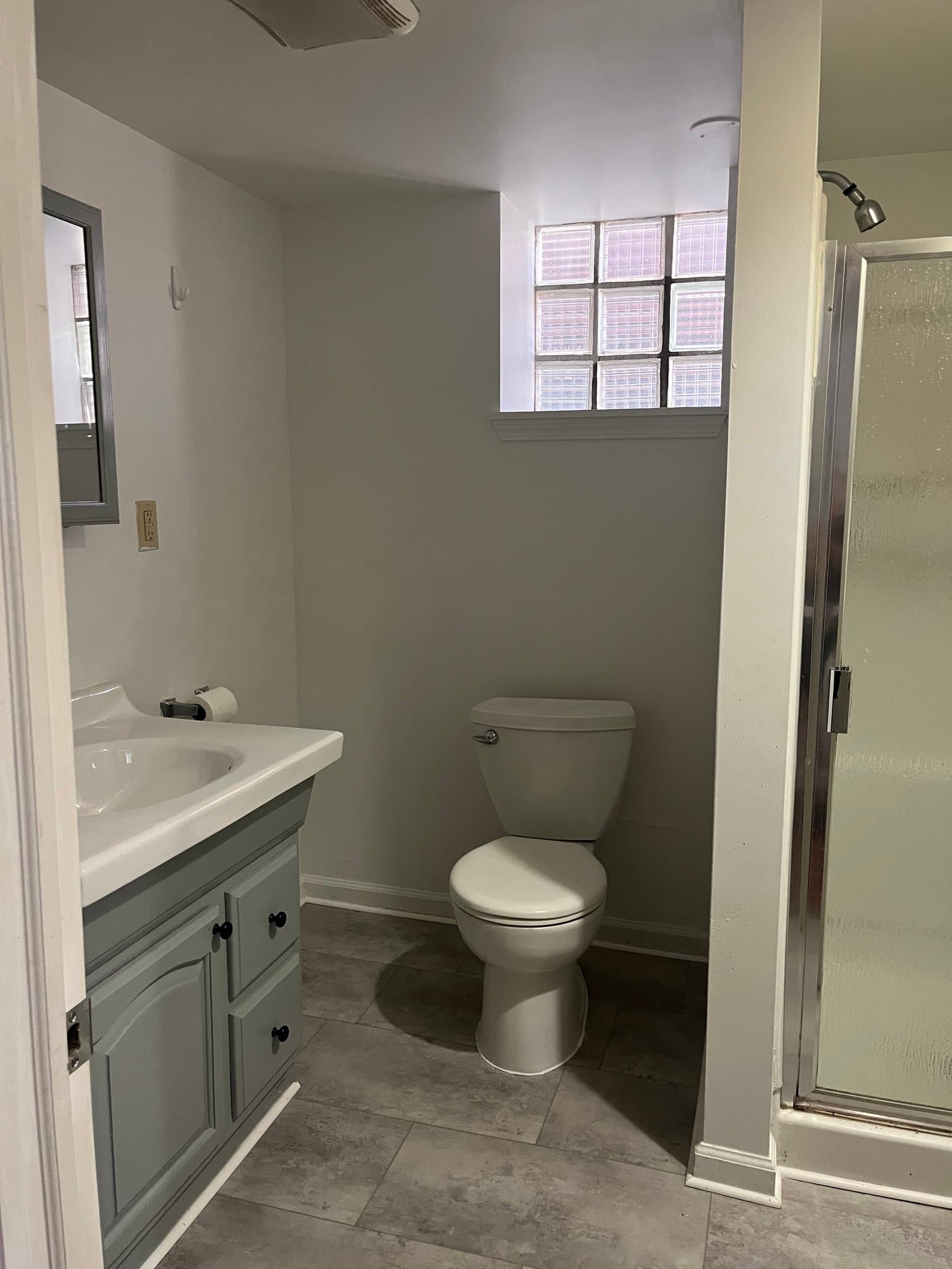 Pittsburgh Single Room: 331 Halket St