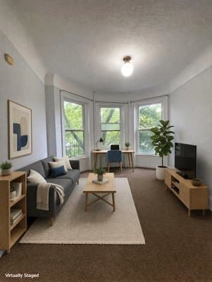 Boston Apartment: 471 Commonwealth Ave.