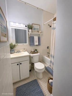 Boston Apartment: 471 Commonwealth Ave.