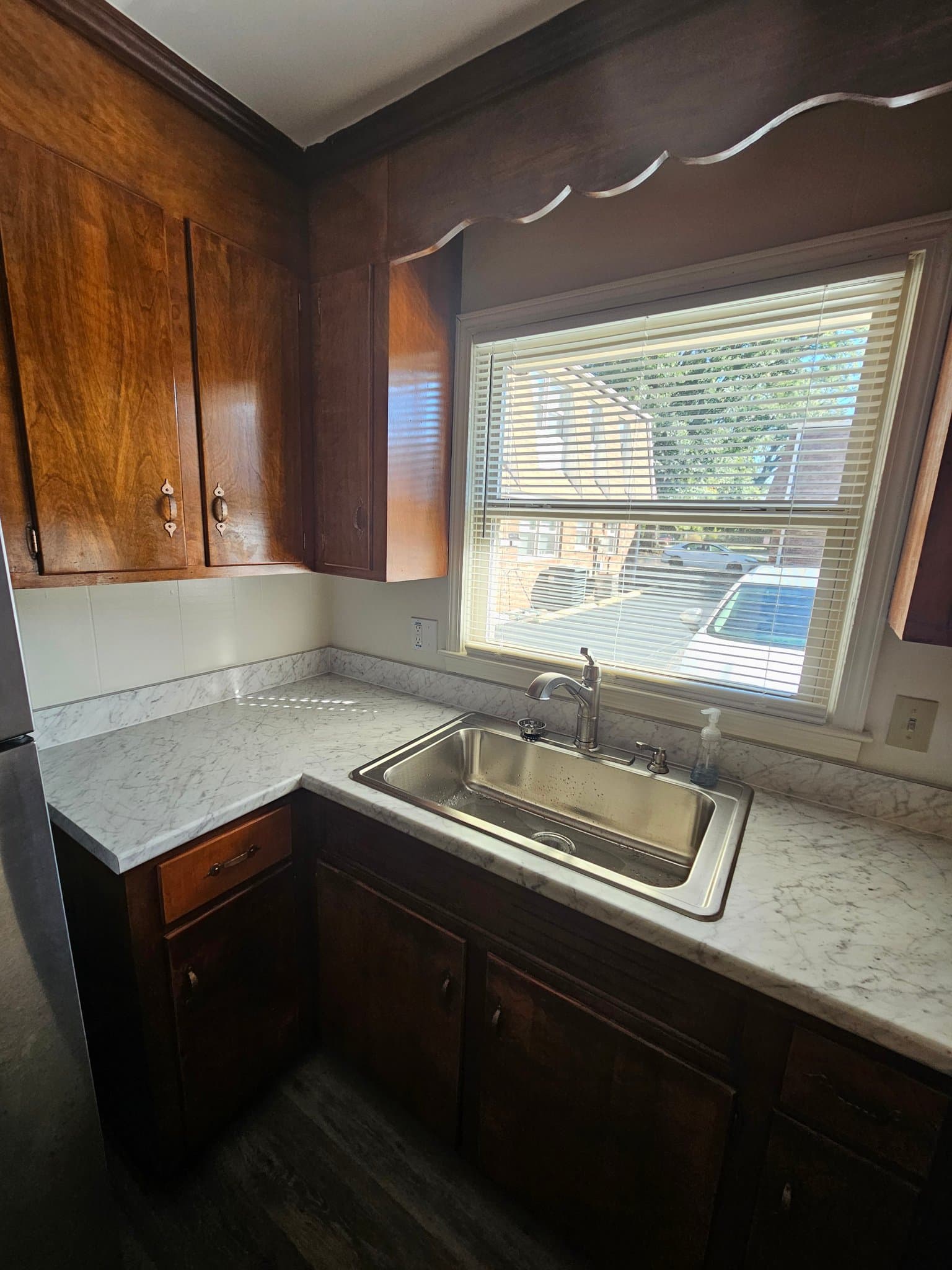 Easley Apartment: 401 S. 1st Street