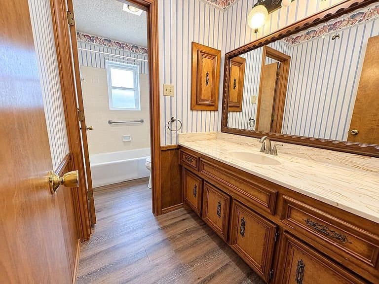 Lubbock House: 8411 Geneva Ave