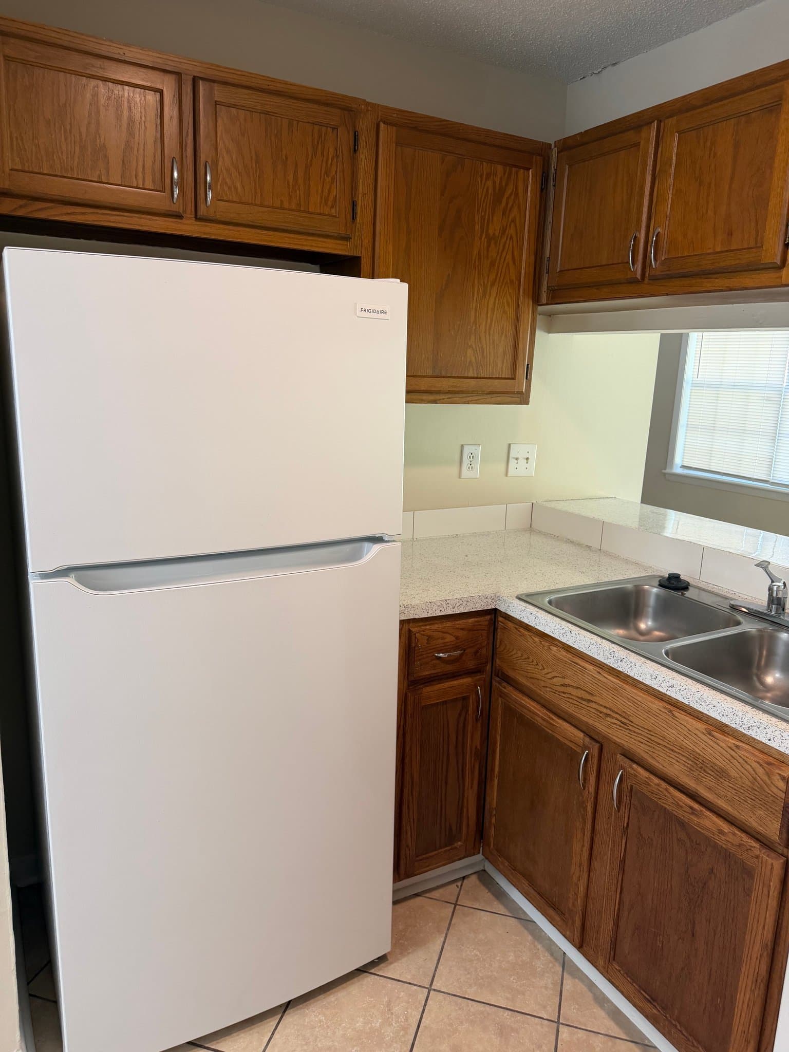 Charlotte House: 6101 Old Meadow Rd