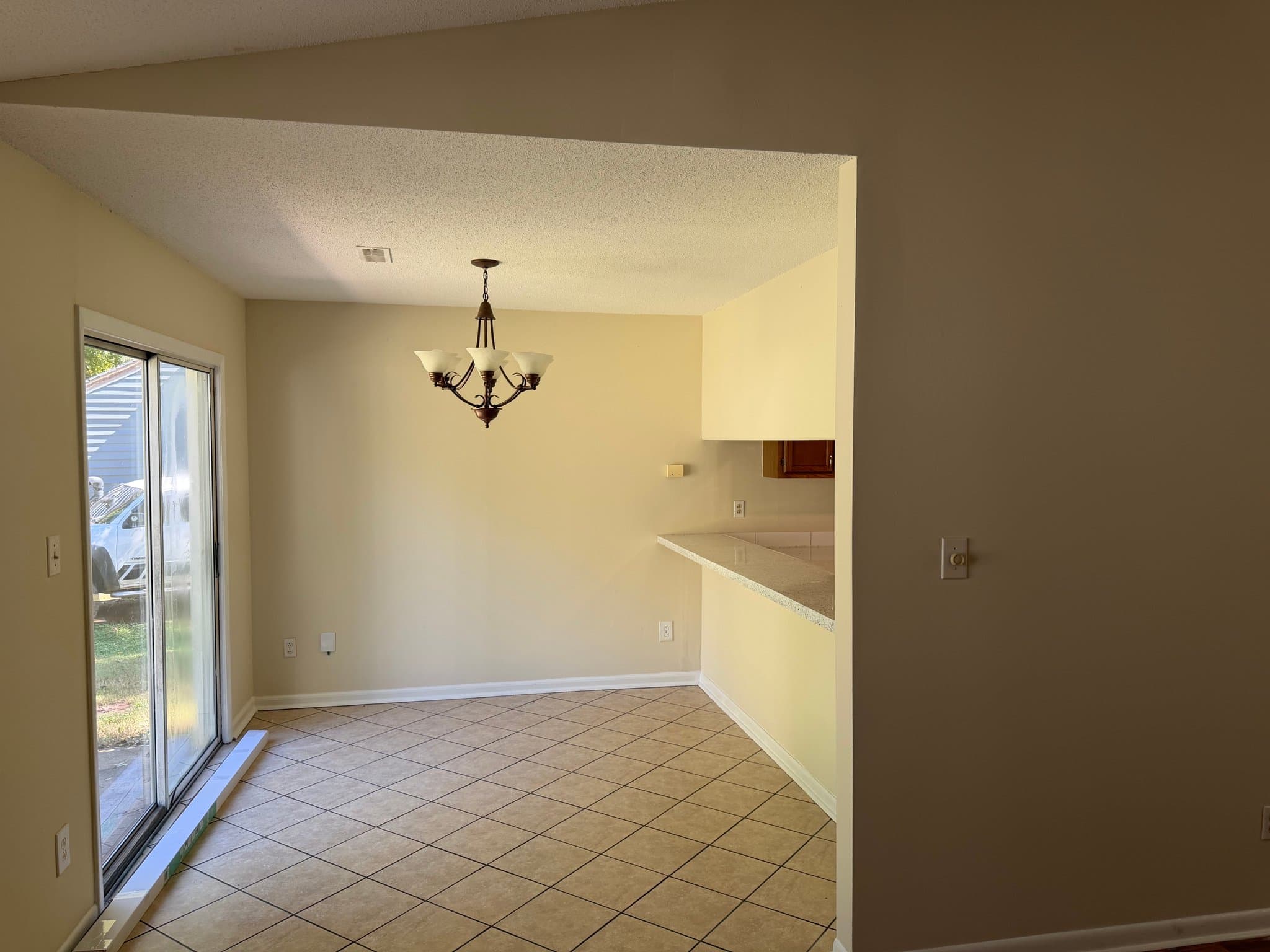 Charlotte House: 6101 Old Meadow Rd