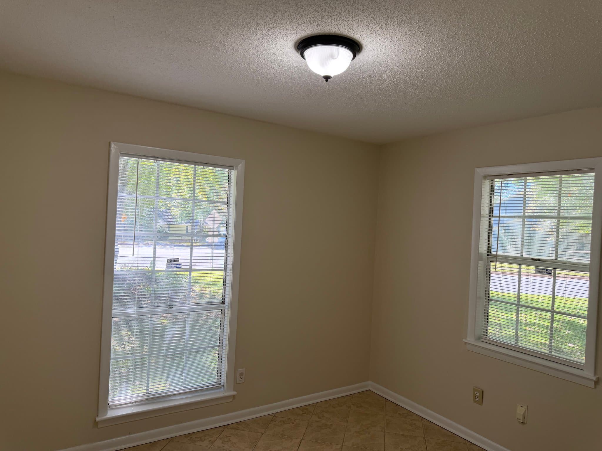 Charlotte House: 6101 Old Meadow Rd