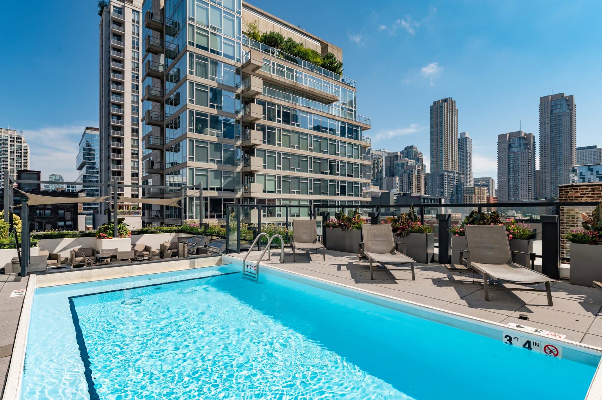 Chicago Condo: 209 W Illinois St
