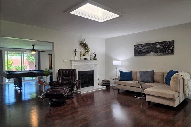 Anaheim House: 3333 W Keys Ln