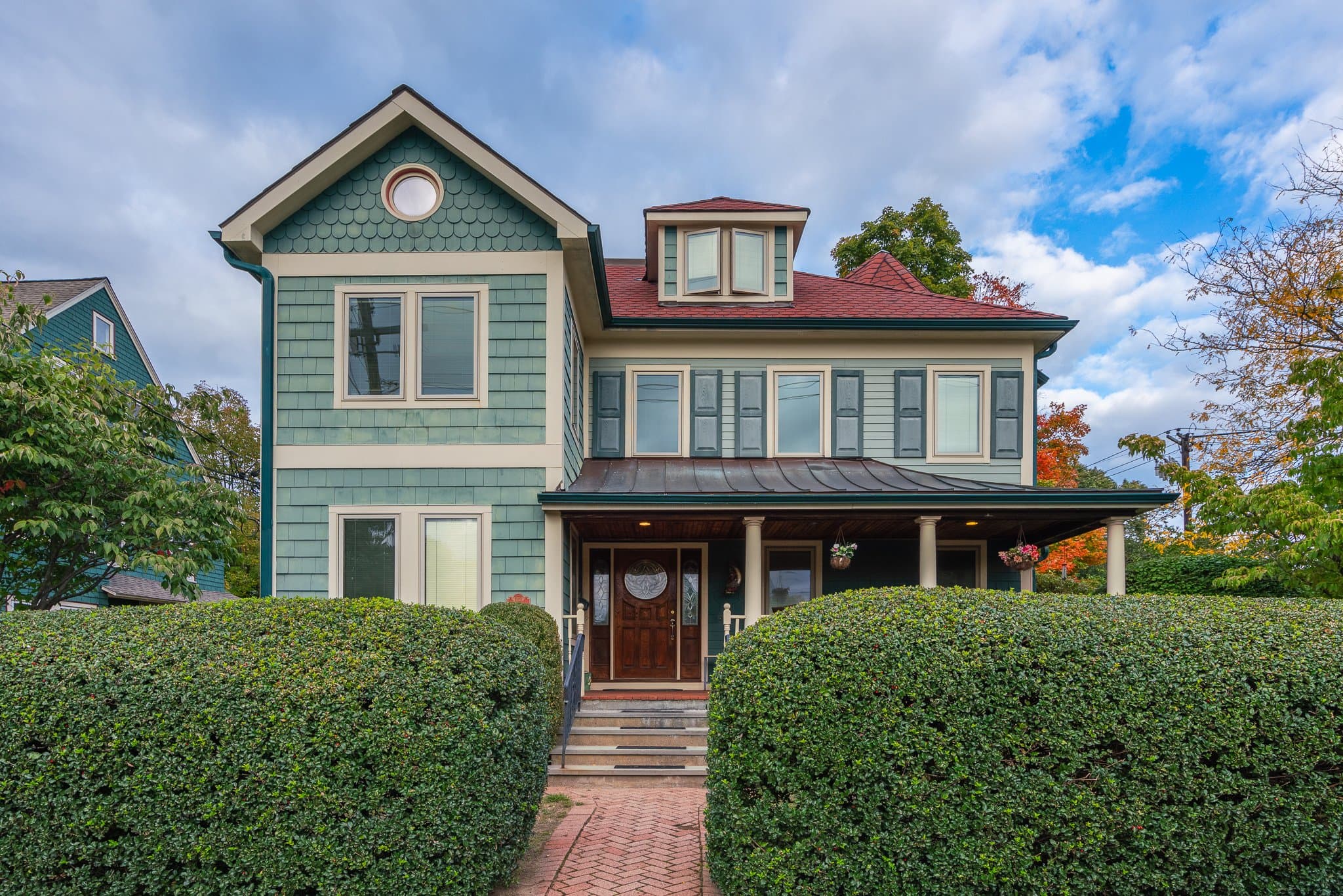 Newton Center House: 40 Willow St