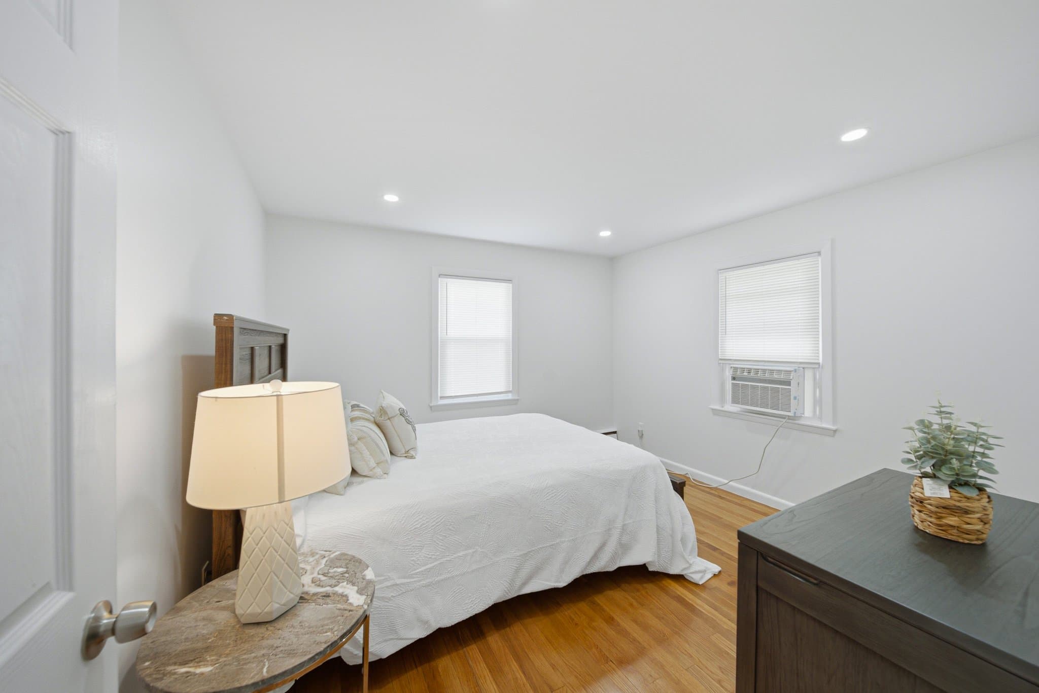 Hyde Park House: 42 Windham Rd
