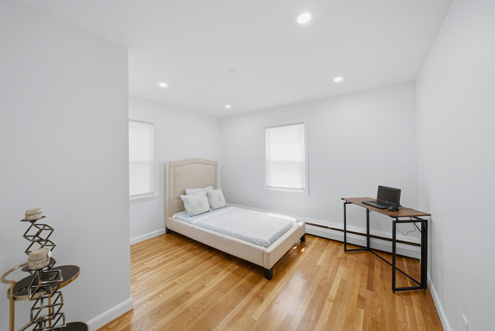 Hyde Park House: 42 Windham Rd