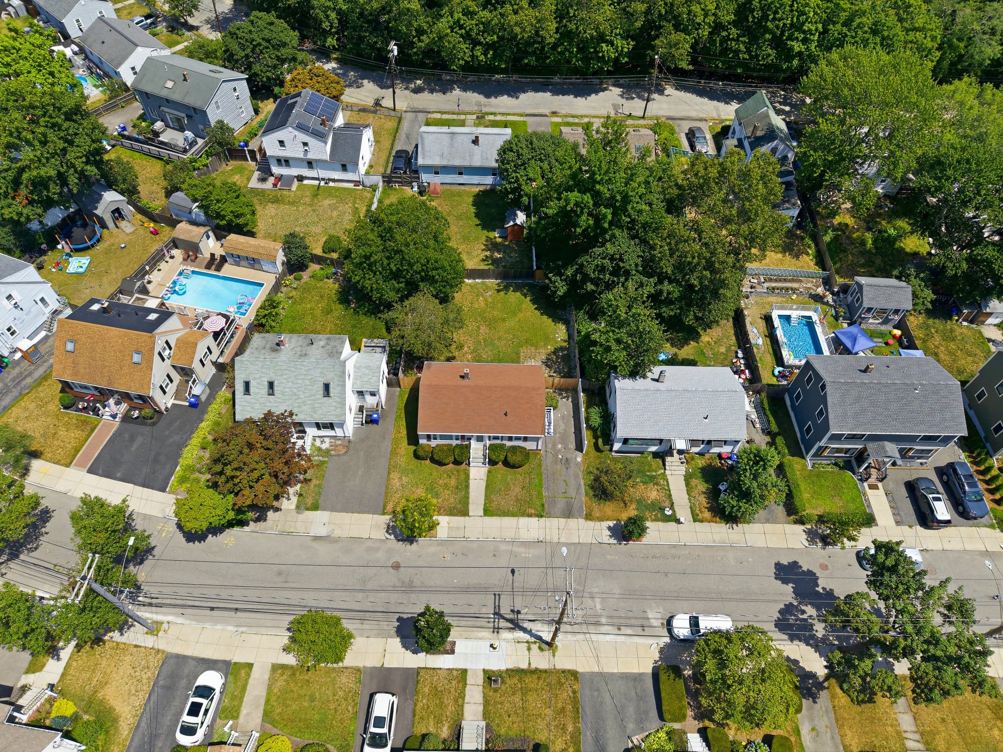 Hyde Park House: 42 Windham Rd