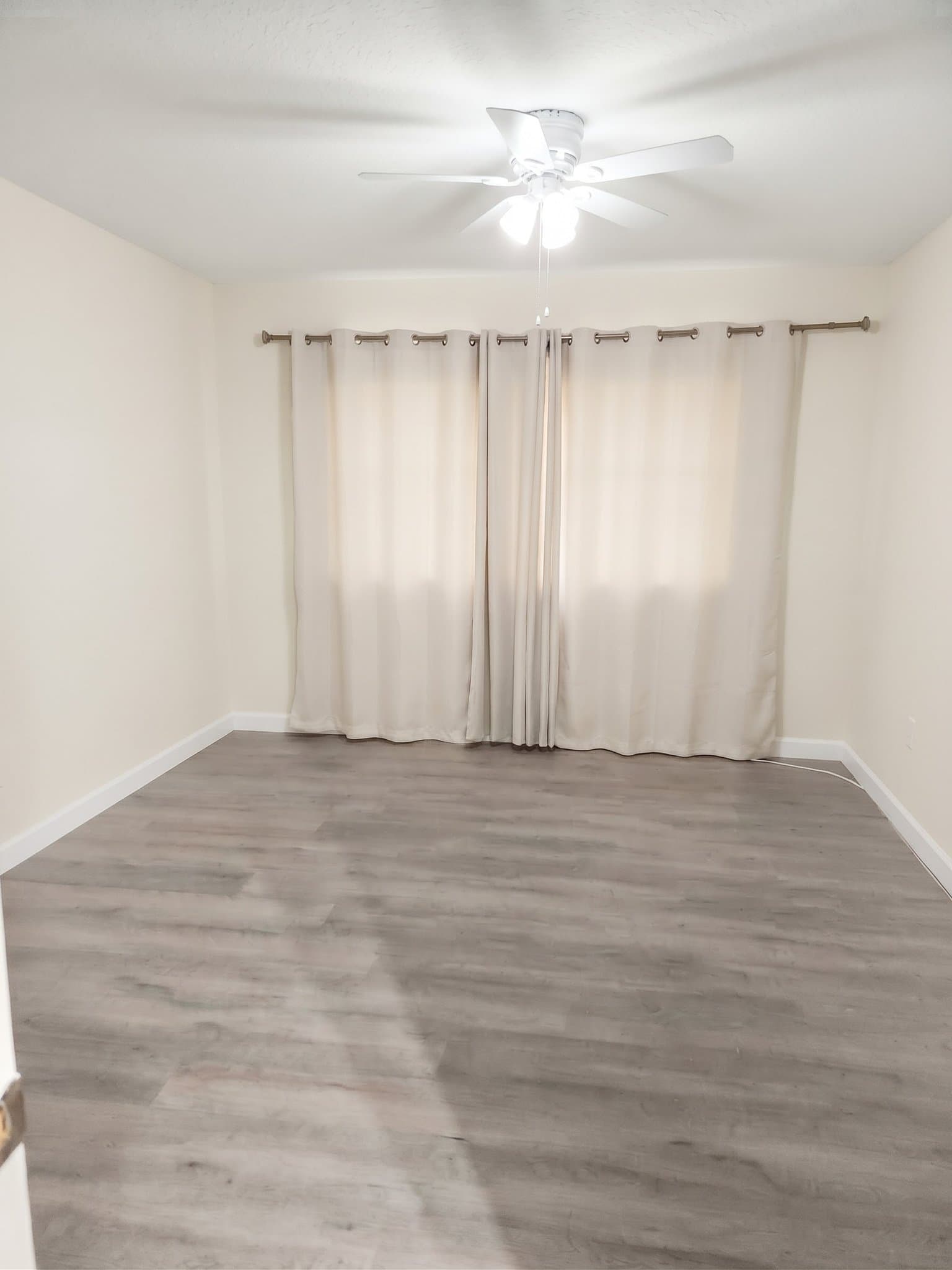 Hemet Single Room: 426 King Ct