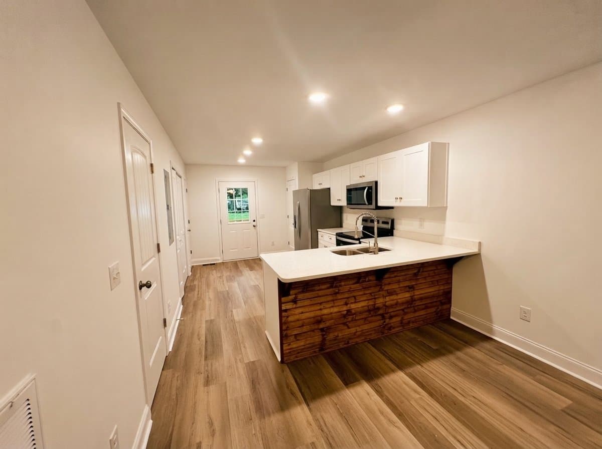 Dalton Multiplex: 163 Harrison Ln SE