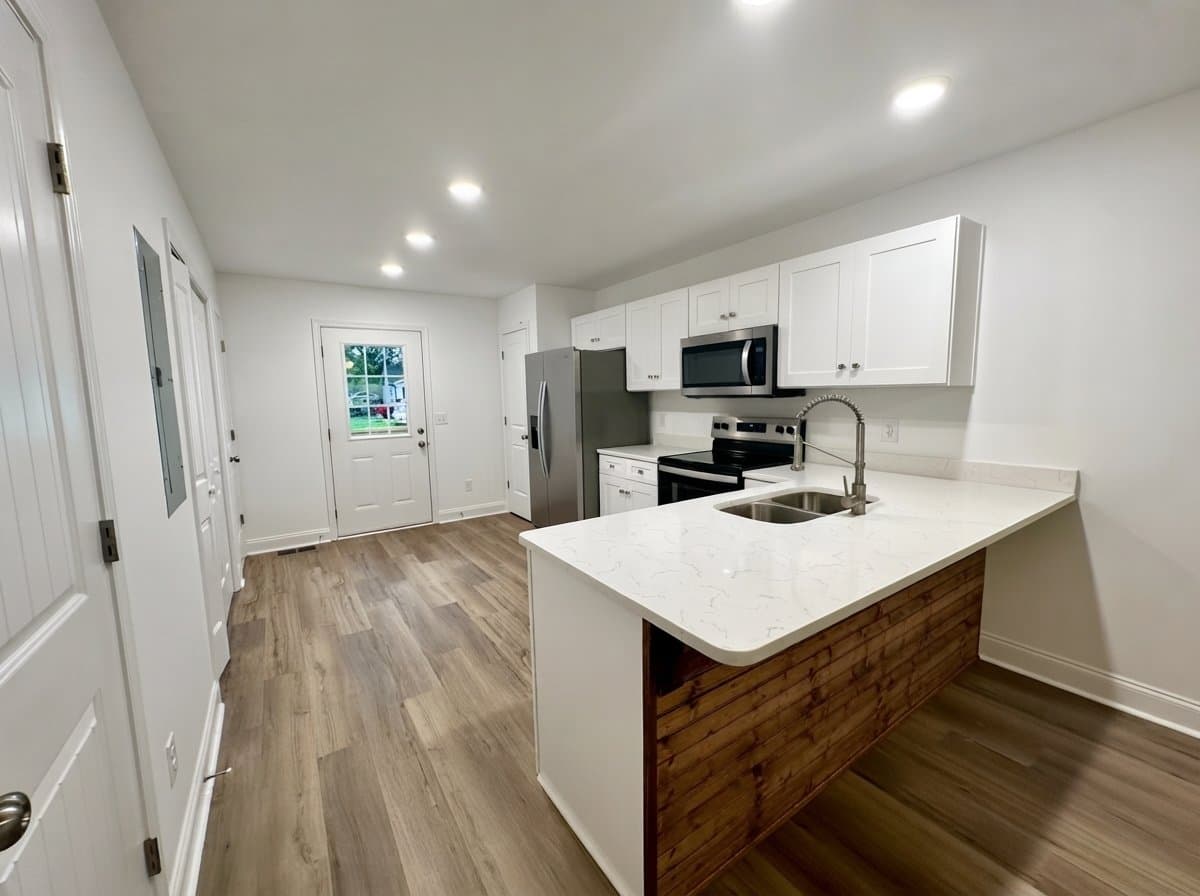 Dalton Multiplex: 163 Harrison Ln SE