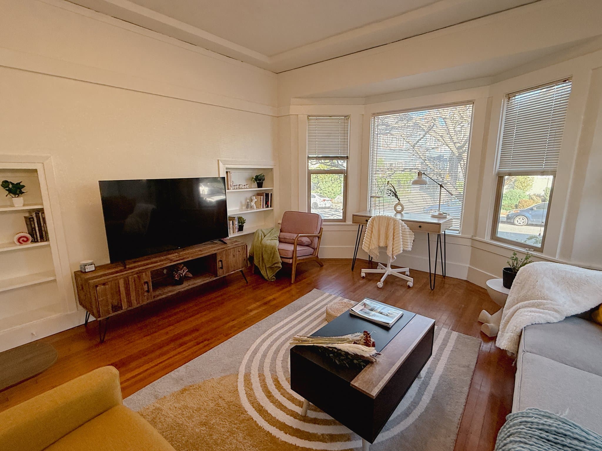 Oakland Multiplex: 455 41st St Apt 1