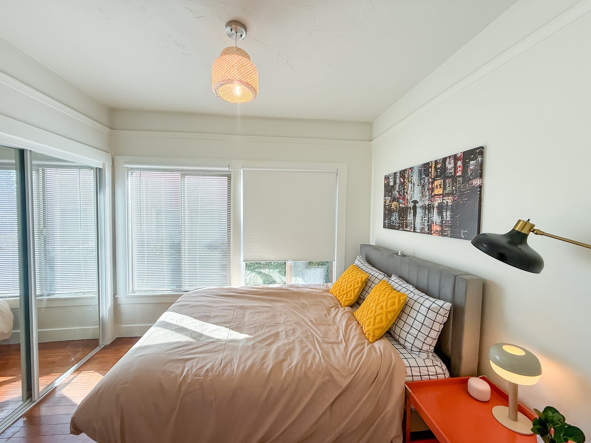 Oakland Multiplex: 455 41st St Apt 1