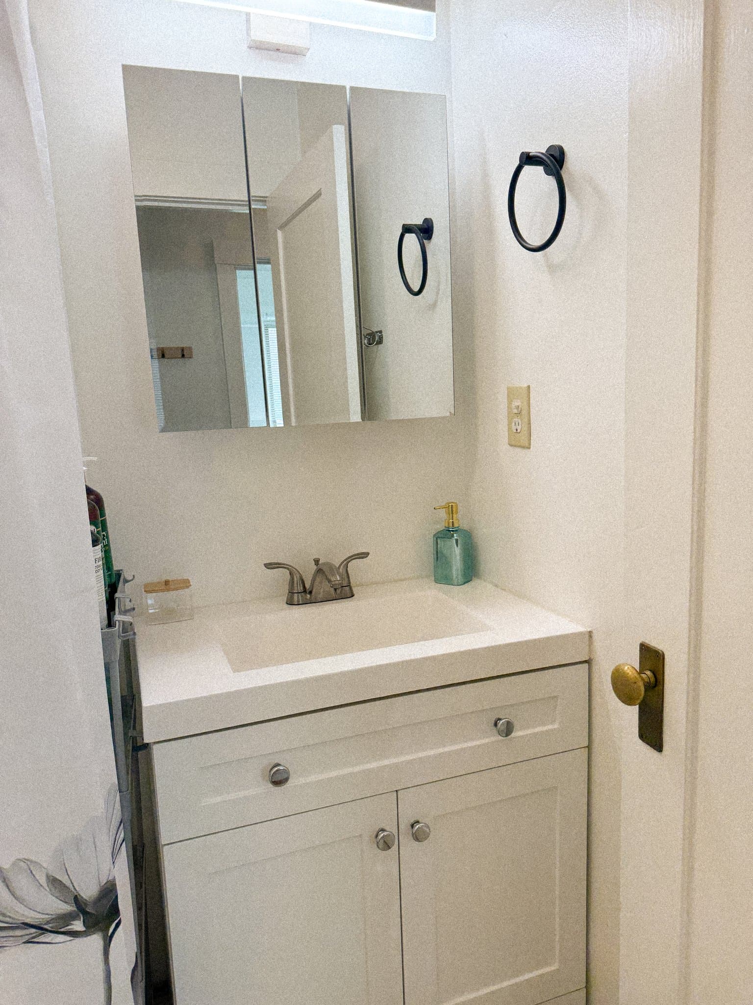 Oakland Multiplex: 455 41st St Apt 1