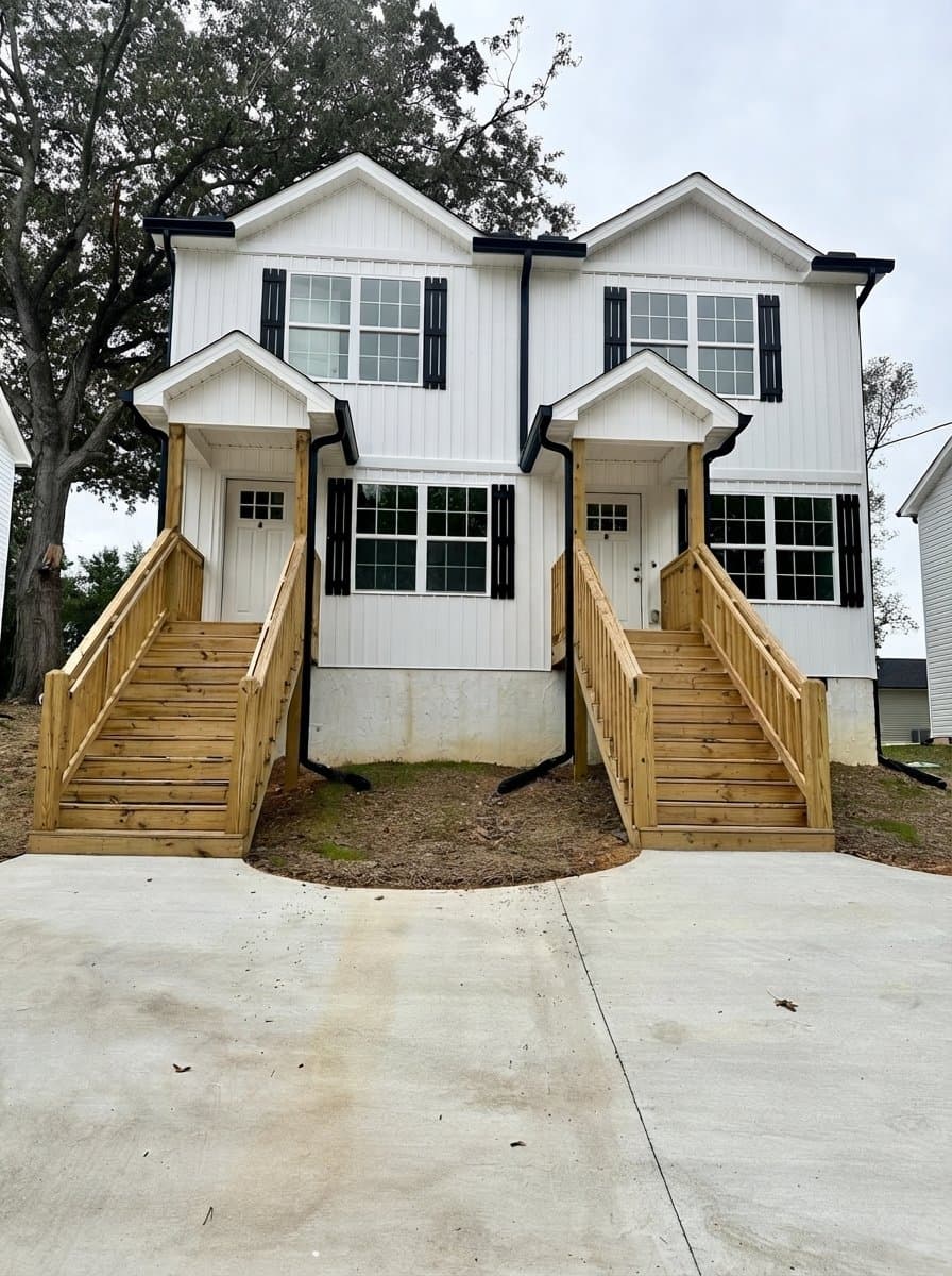 Dalton Multiplex: 163 Harrison Ln SE