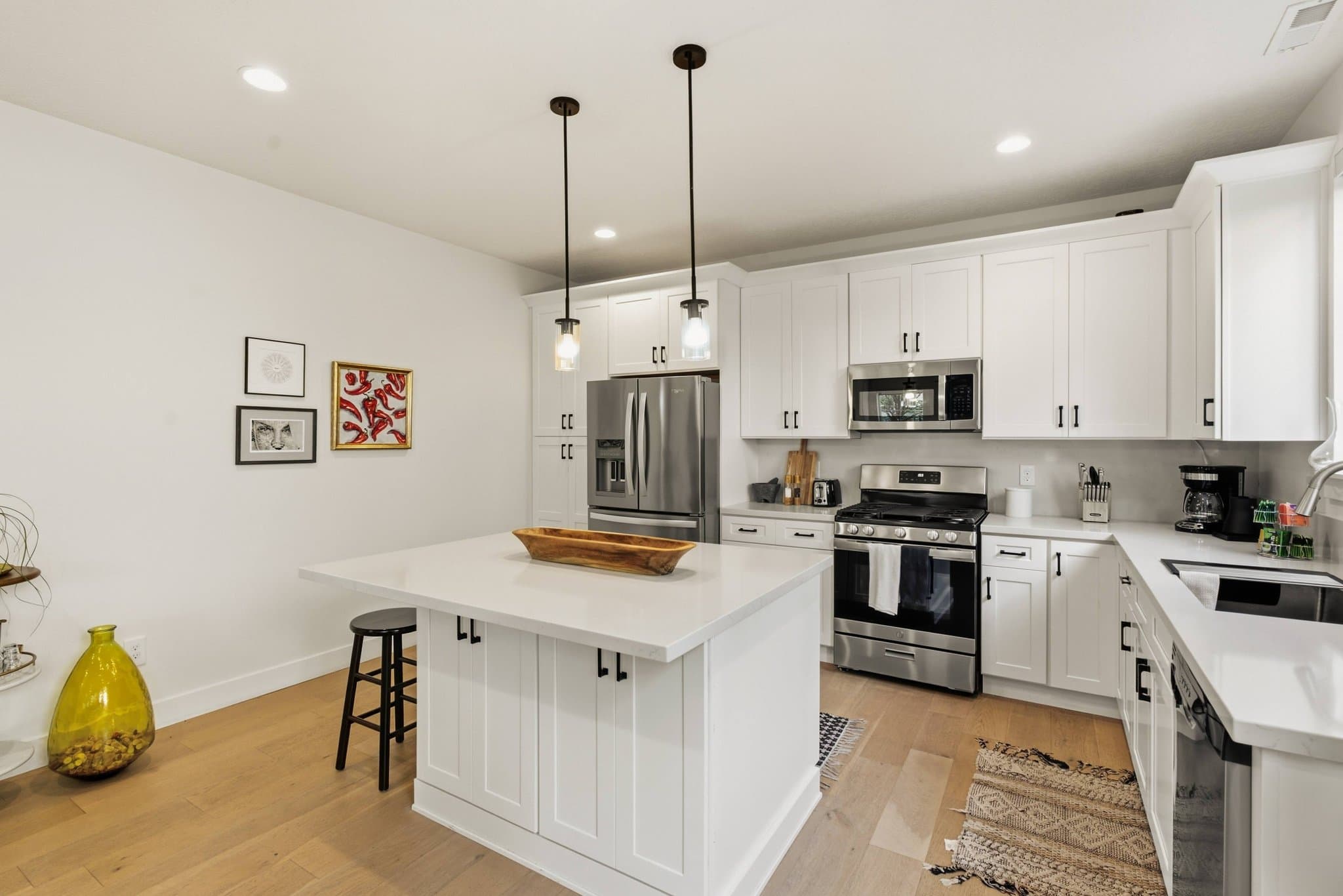 Millcreek Townhome: 789 E Amara Pl