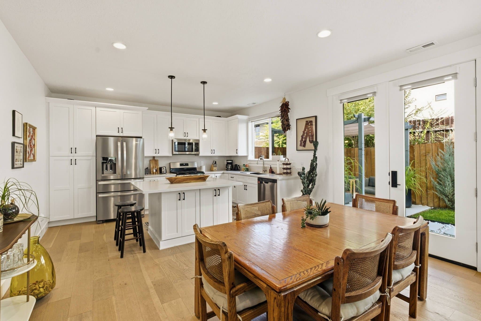 Millcreek Townhome: 789 E Amara Pl