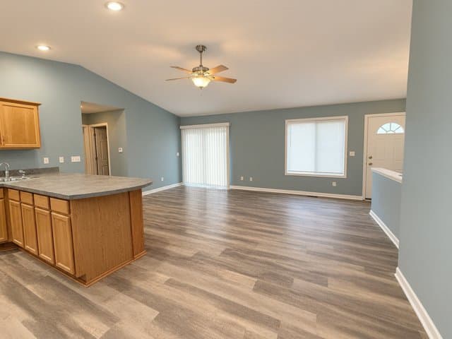 Twin Lakes Multiplex: 437 Swanson Ct