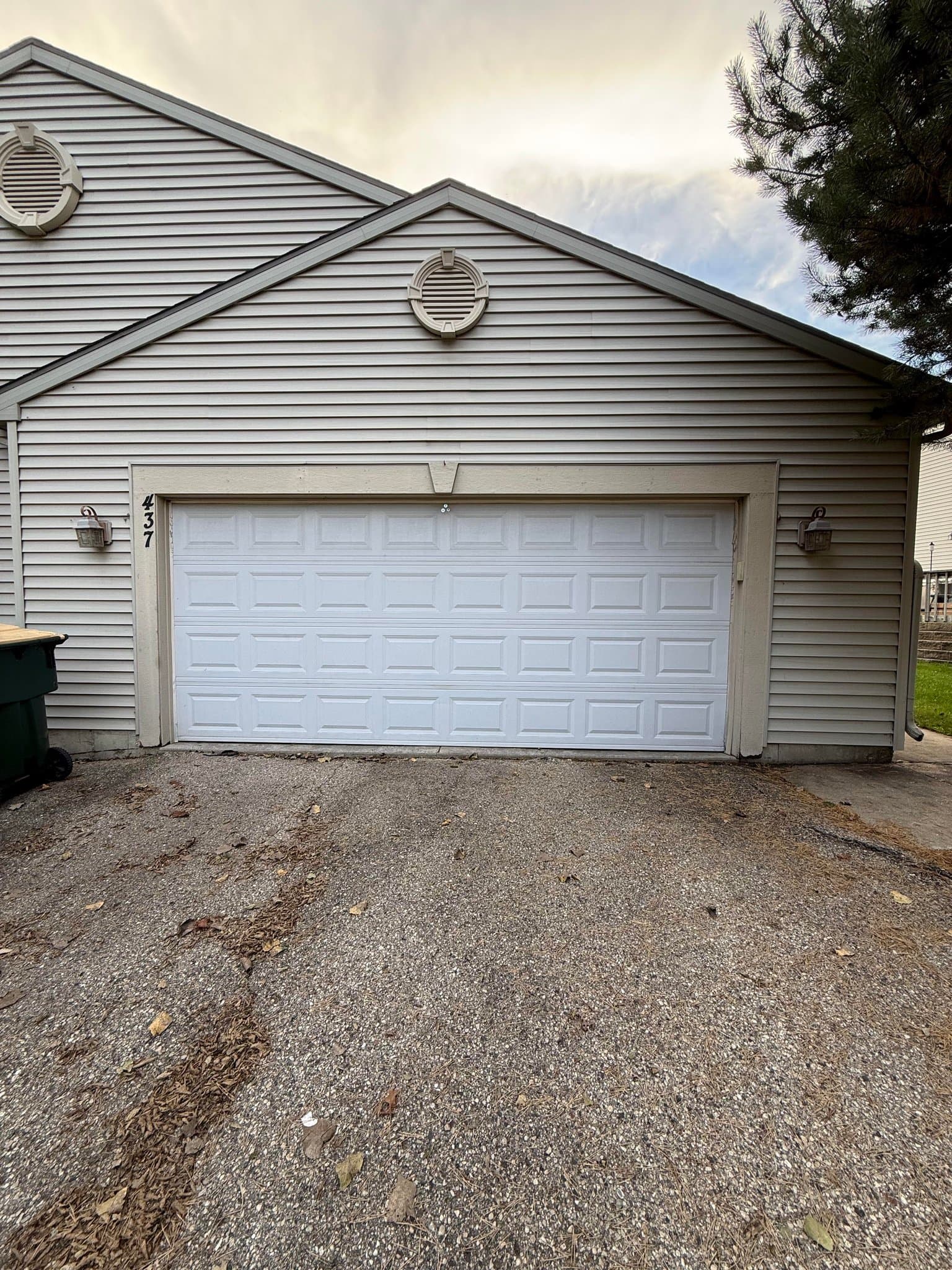Twin Lakes Multiplex: 437 Swanson Ct