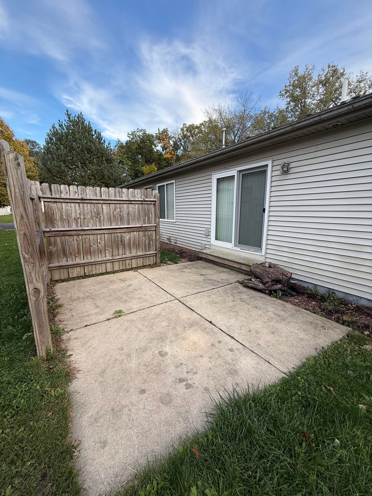Twin Lakes Multiplex: 437 Swanson Ct