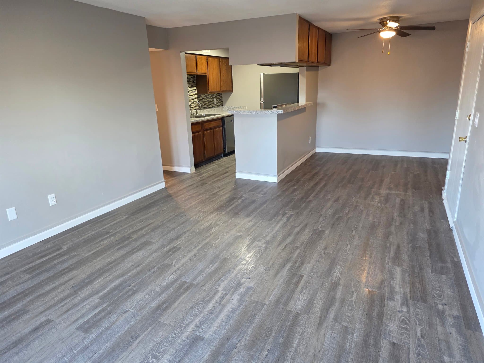 Wichita Apartment: 1325 N MERIDIAN AVE
