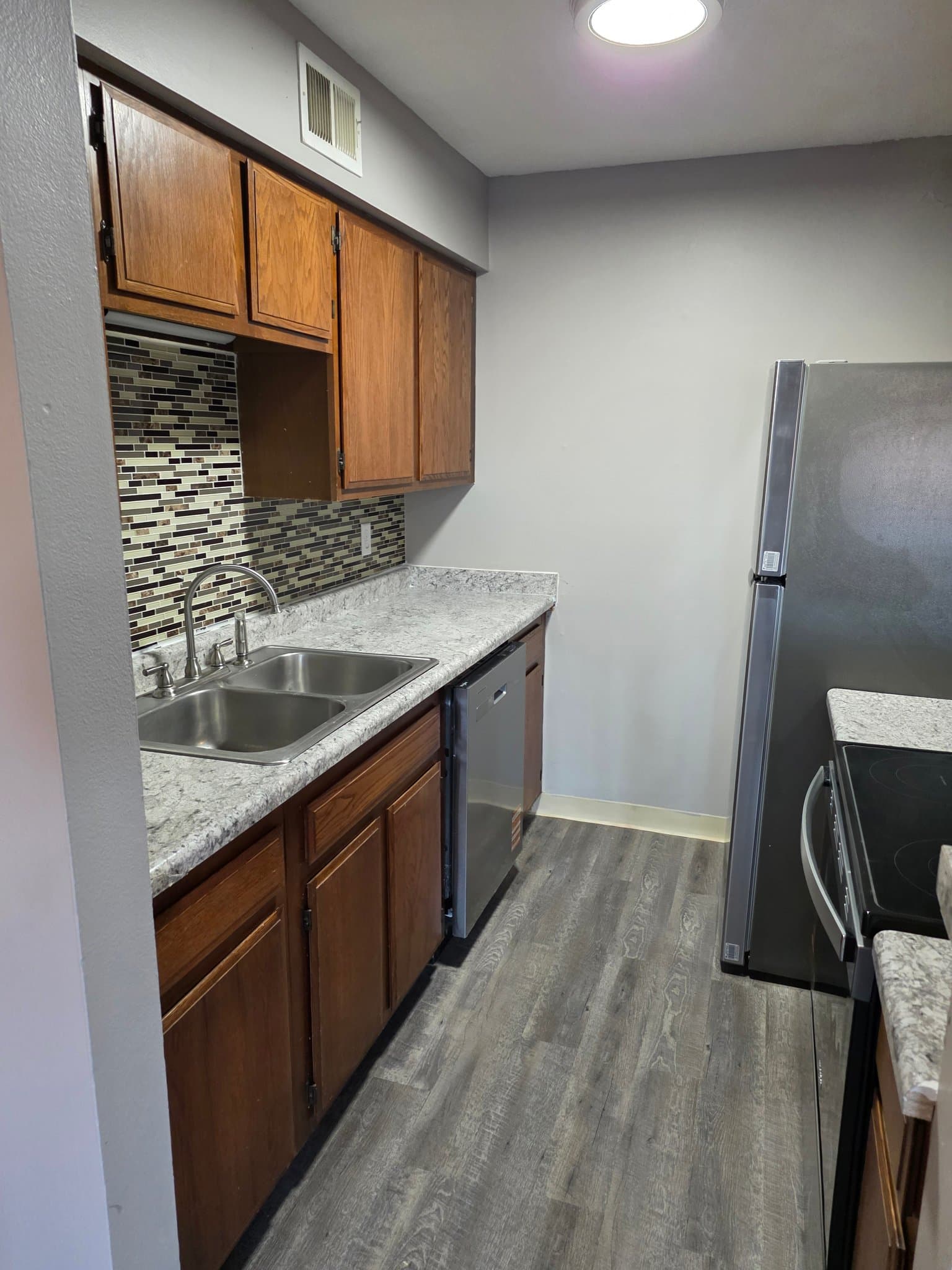 Wichita Apartment: 1325 N MERIDIAN AVE
