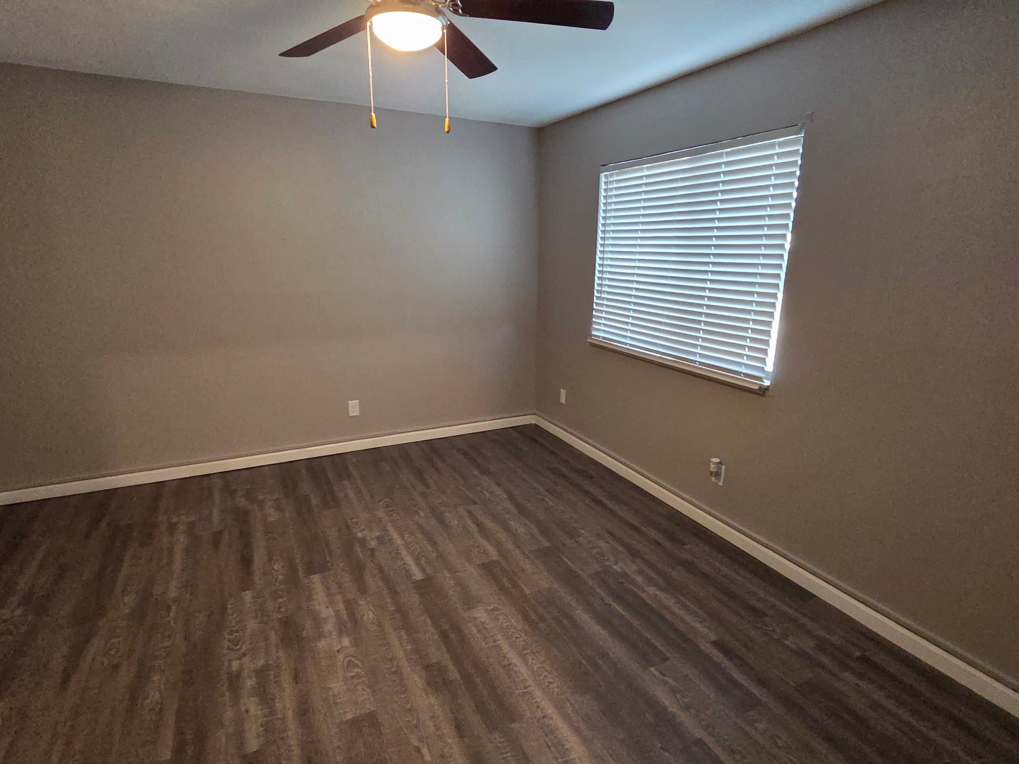 Wichita Apartment: 1325 N MERIDIAN AVE