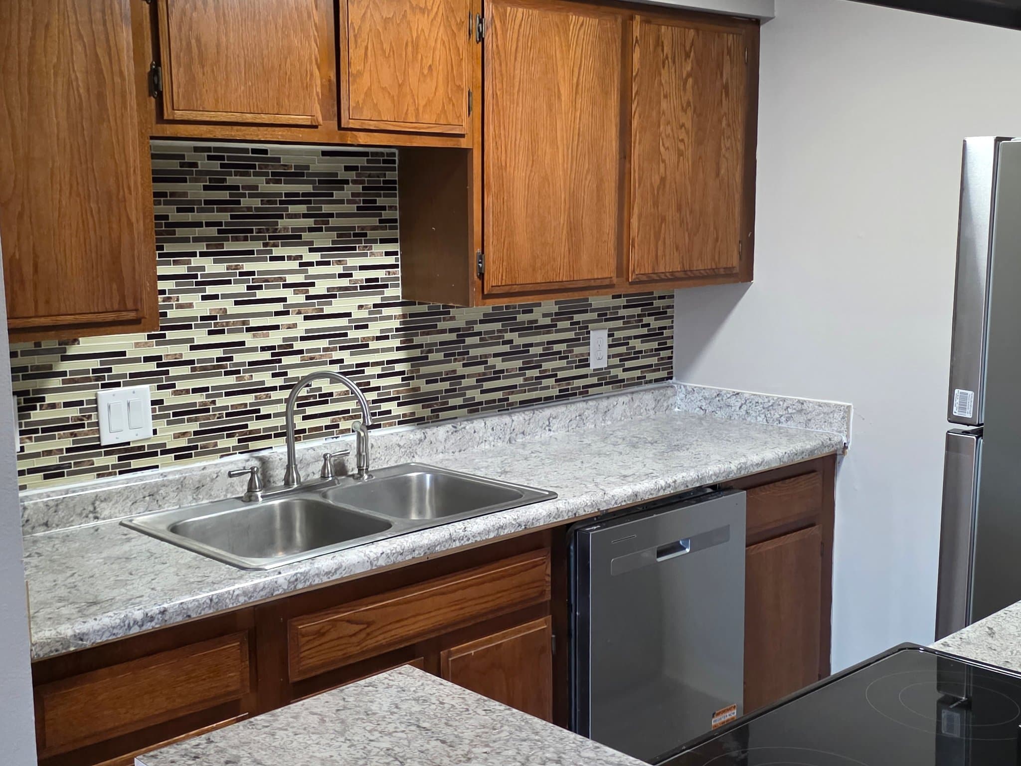Wichita Apartment: 1325 N MERIDIAN AVE