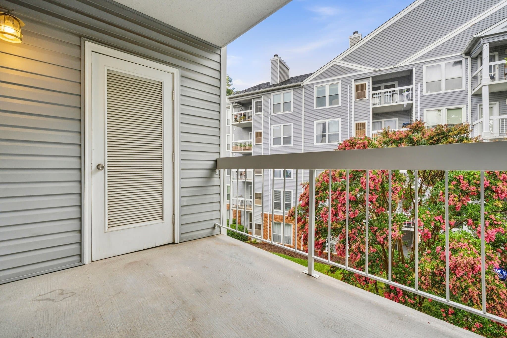 Oakton Condo: 10248 Appalachian Cir