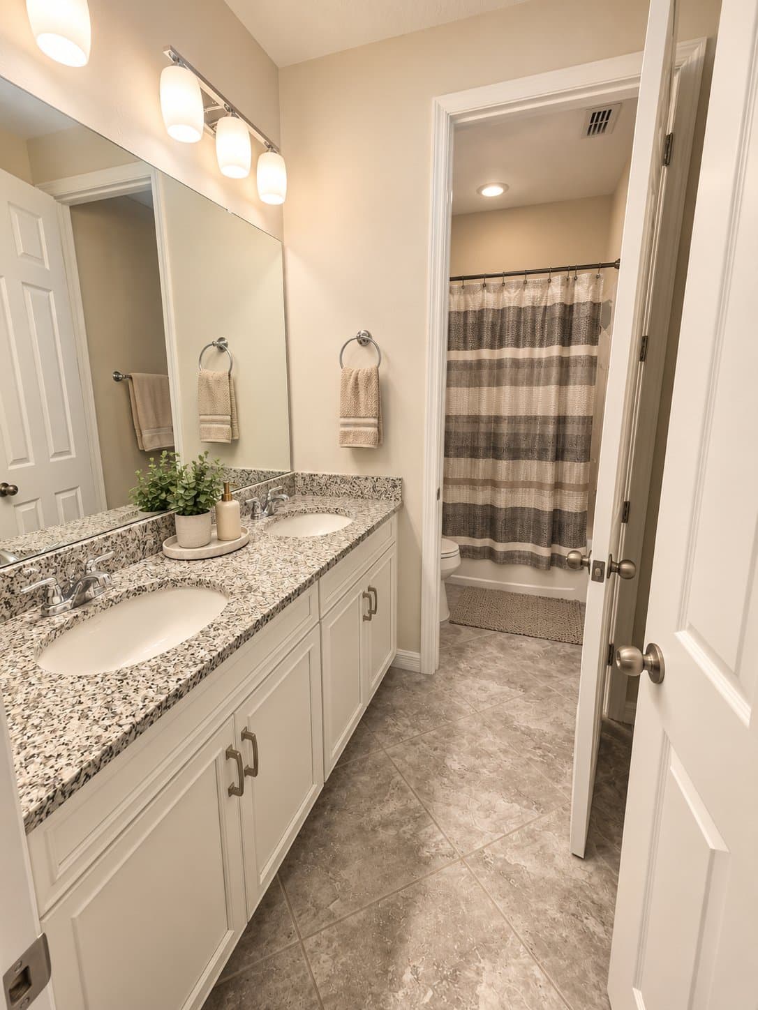 Winter Garden House: 14871 Winkfield Ct
