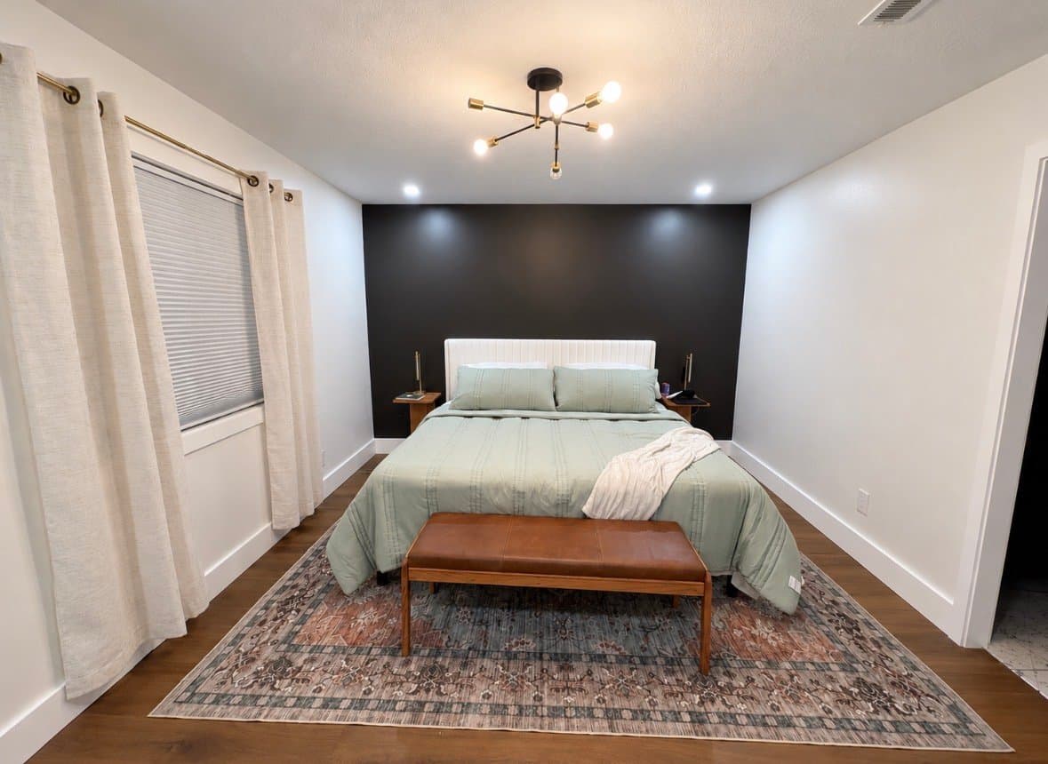 Woods Cross House: 692 W 1500 S