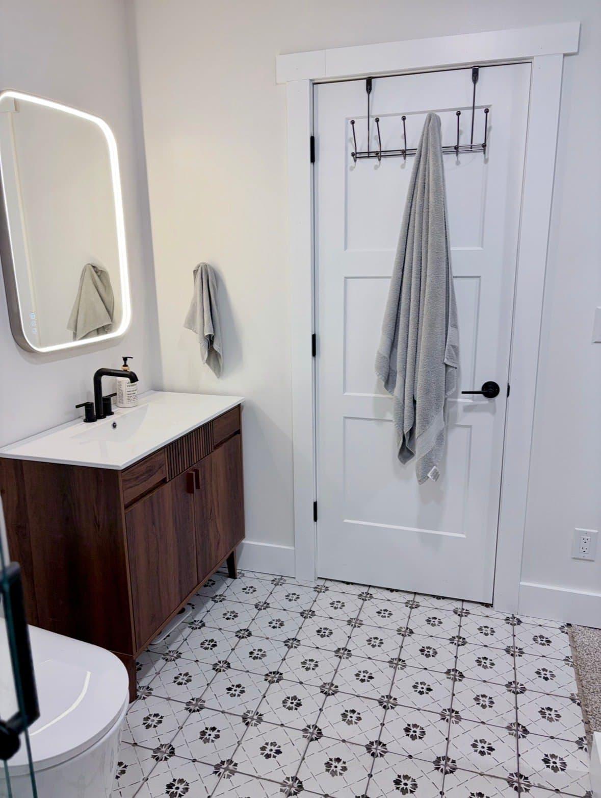 Woods Cross House: 692 W 1500 S