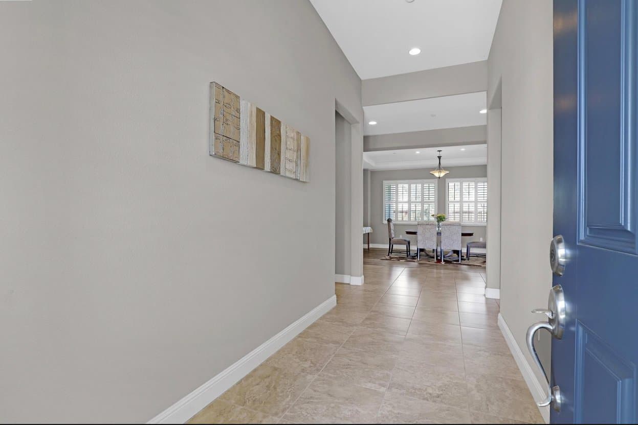 Brentwood House: 493 Yelland Way