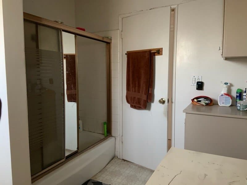 Van Nuys Single Room: 6727 Petit Ave