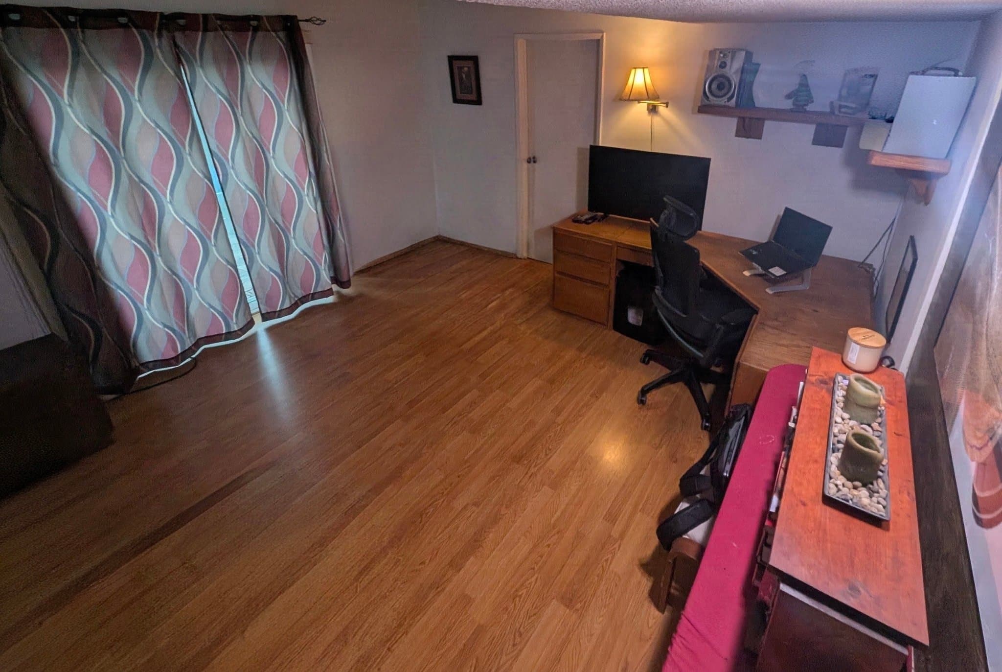 Van Nuys Single Room: 6727 Petit Ave