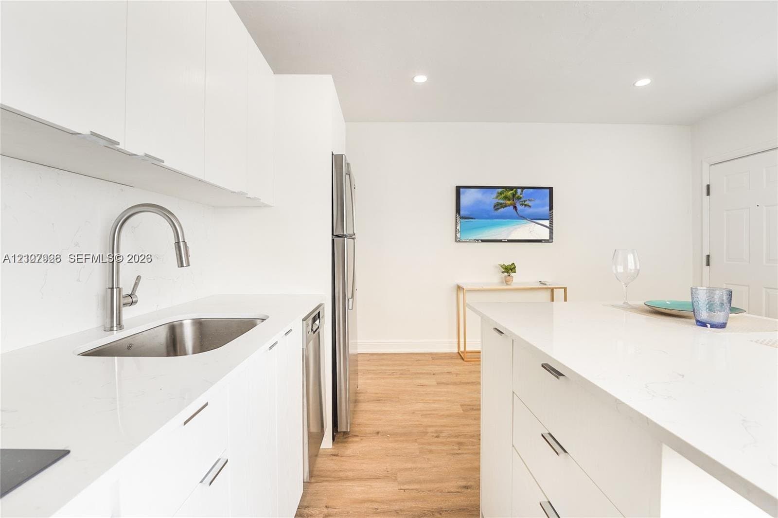 Miami Beach Apartment: 1351 Euclid Ave # 12