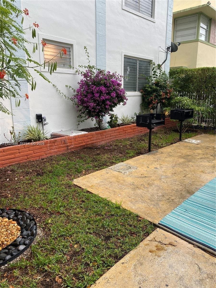 Miami Beach Apartment: 1351 Euclid Ave # 12
