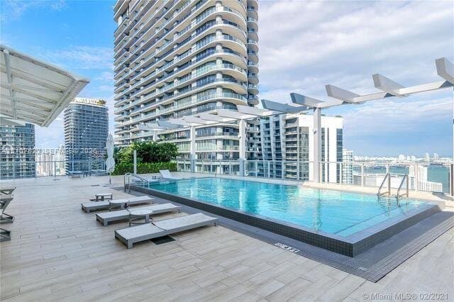 Miami Condo: 1100 S Miami Ave