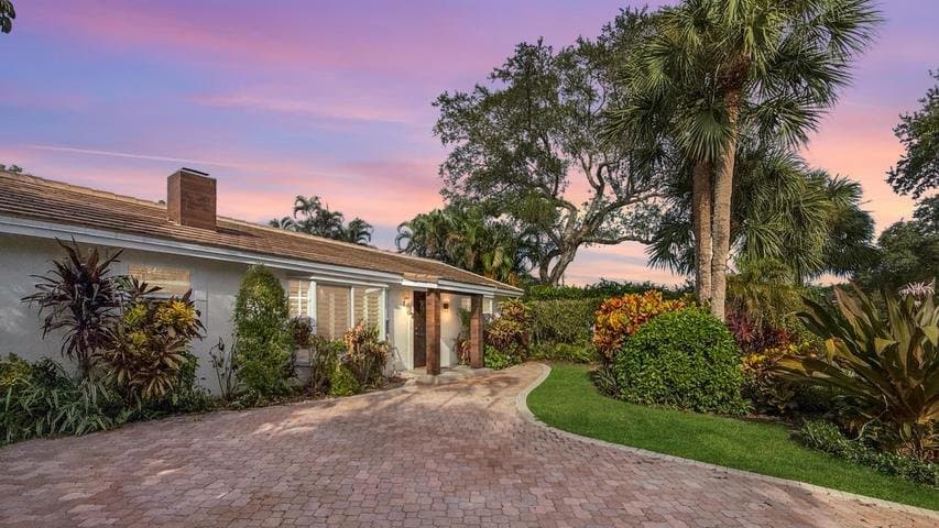 Boca Raton House: 941 SW 19th St