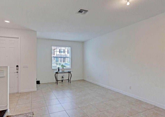 West Palm Beach Townhome: 5258 Ashley River Rd