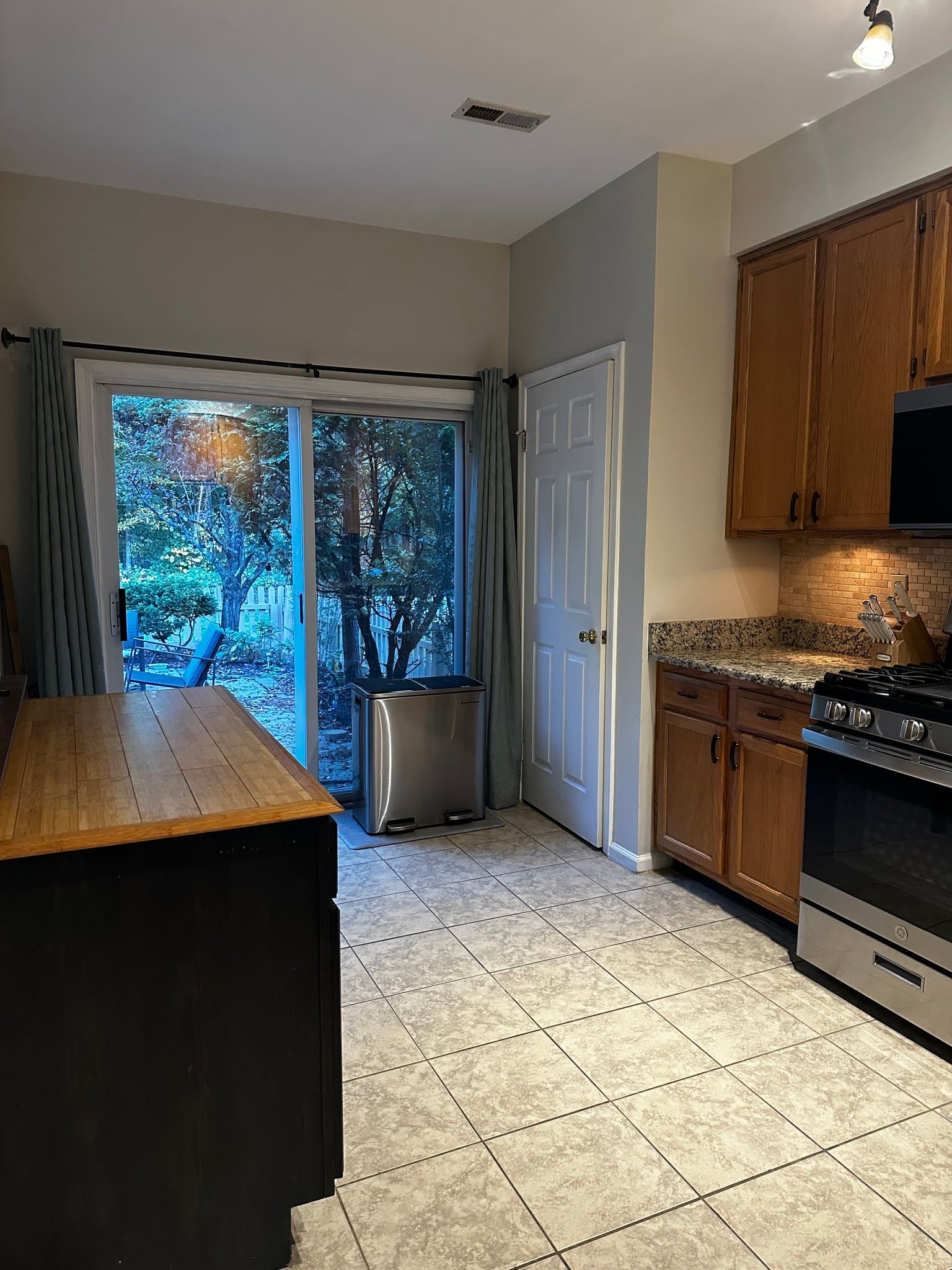 Robbinsville Townhome: 223 Bromley Ct