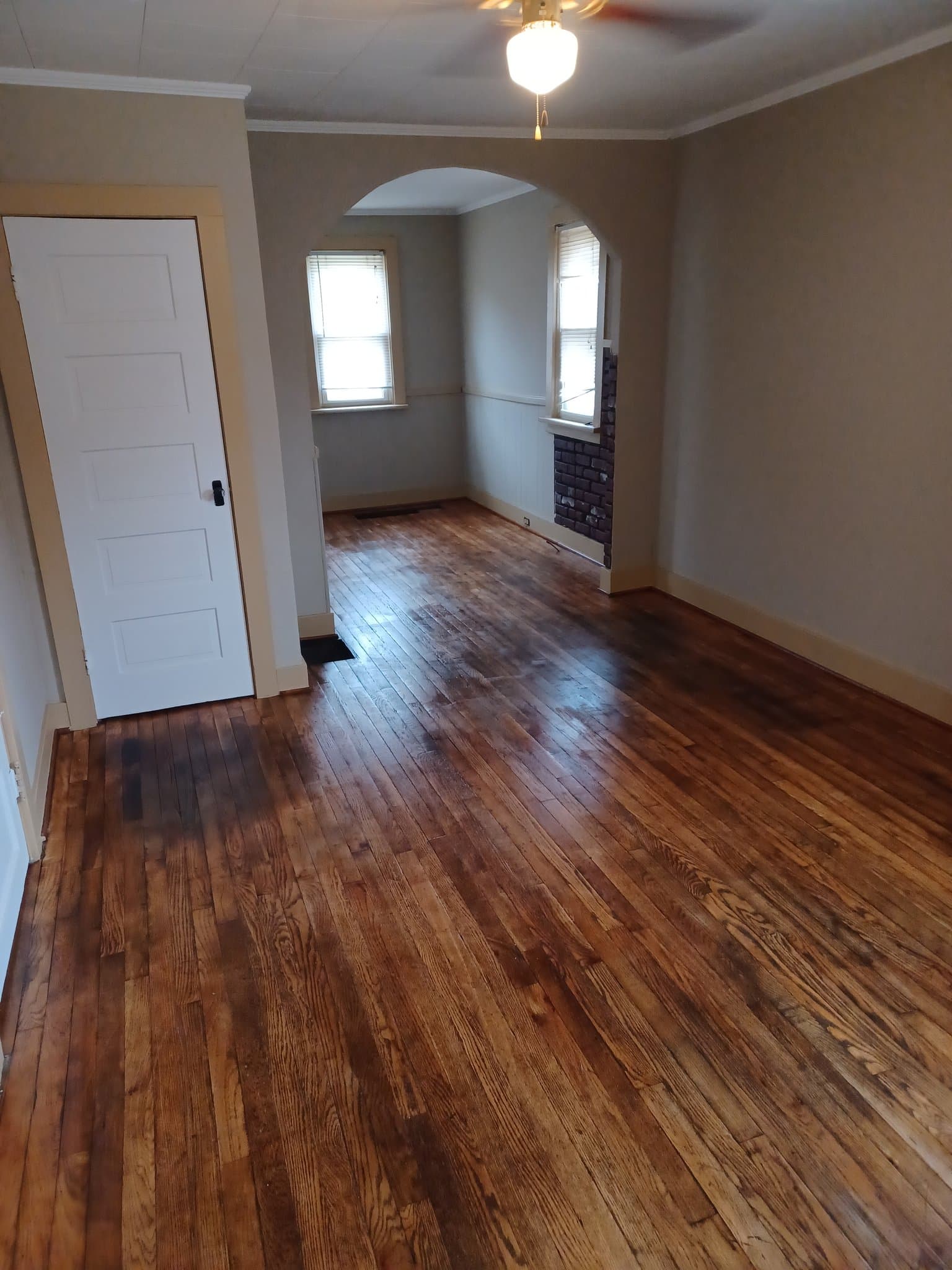 ashley House: 119b n grove